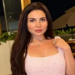 صوره عن مي عز الدين تخطف الأنظار بإطلالة كاجوال مرحة.. وتتصدر التريند
